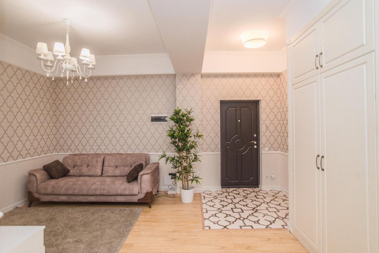 Luxury Best Grand New Apartaments Ultra Central تشيسيناو المظهر الخارجي الصورة