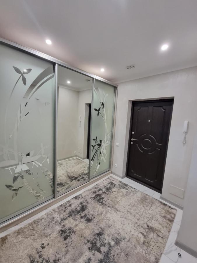 Luxury Best Grand New Apartaments Ultra Central تشيسيناو المظهر الخارجي الصورة