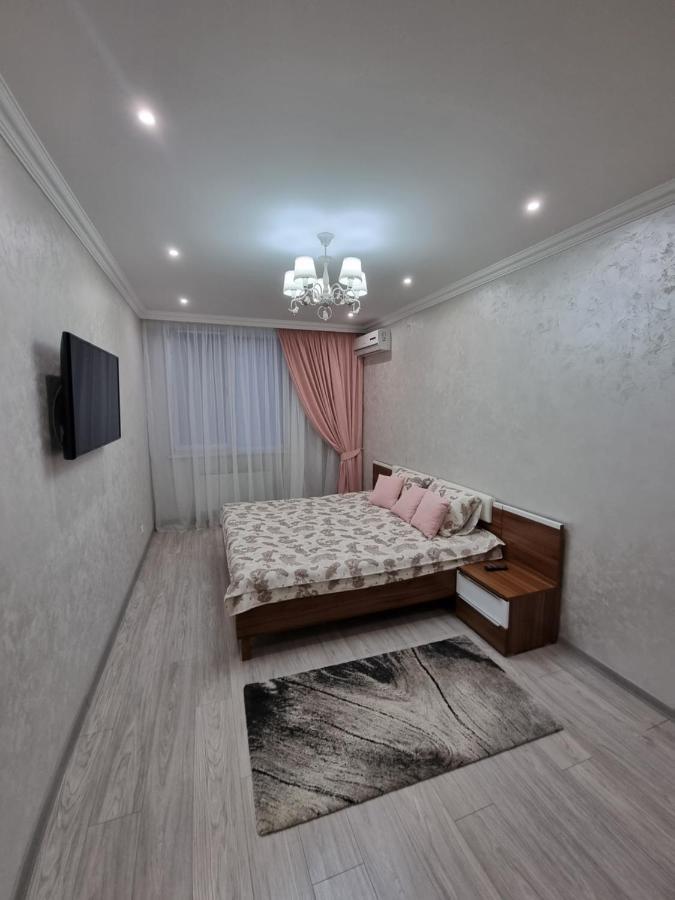 Luxury Best Grand New Apartaments Ultra Central تشيسيناو المظهر الخارجي الصورة