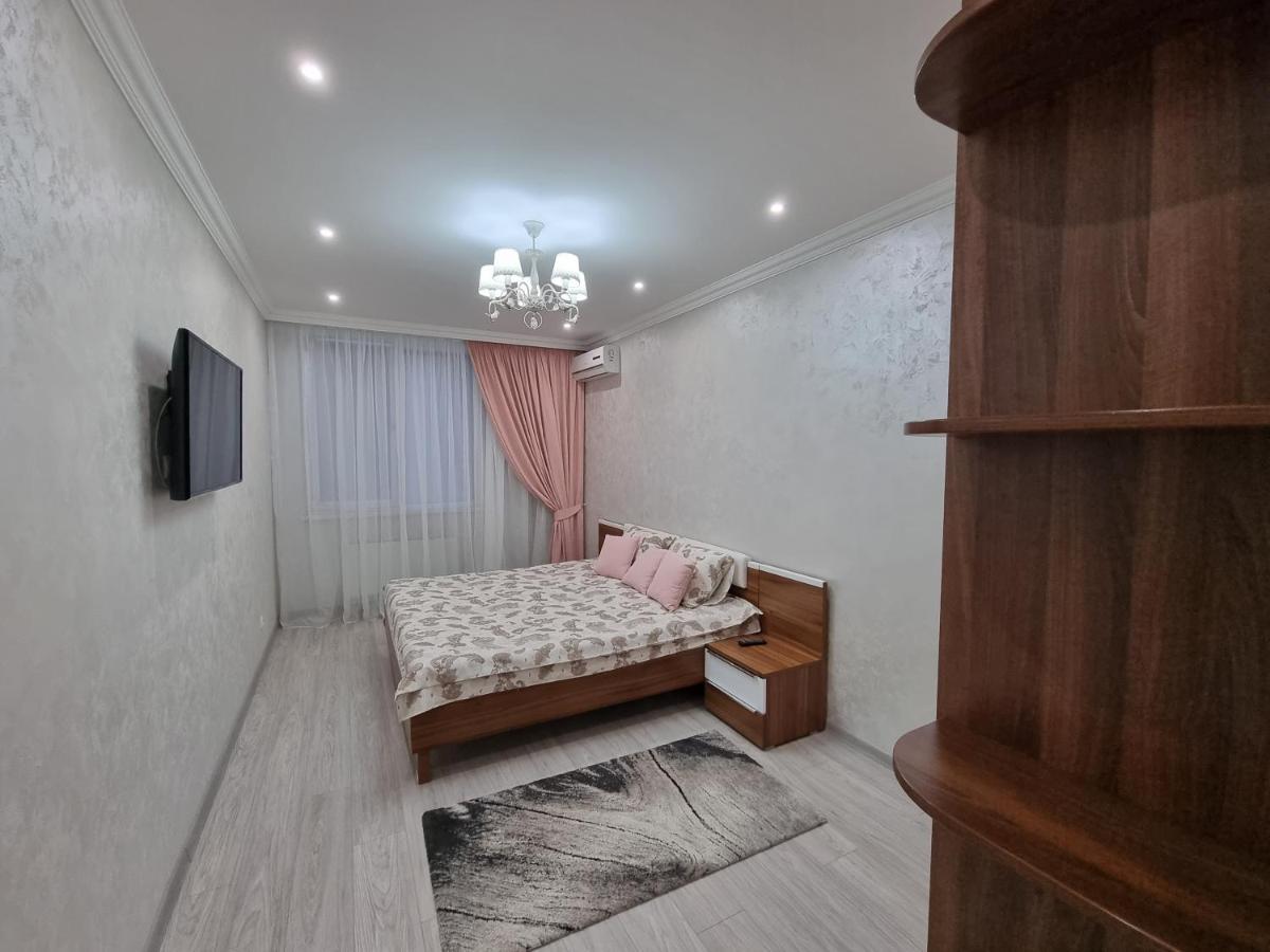 Luxury Best Grand New Apartaments Ultra Central تشيسيناو المظهر الخارجي الصورة