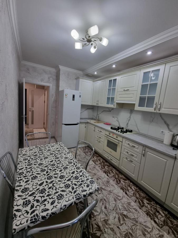 Luxury Best Grand New Apartaments Ultra Central تشيسيناو المظهر الخارجي الصورة
